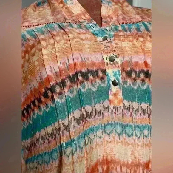 Cocomo Women's Blouse (V17) - Picture 5 of 8